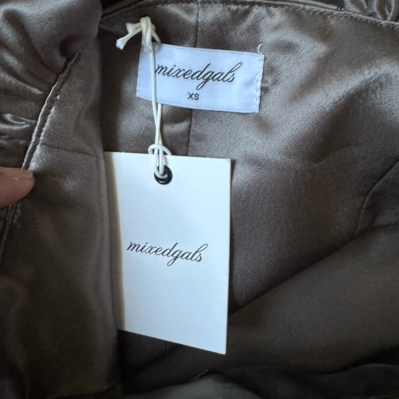 Mixedgals TUBE HALTER SILK TOP - Picture 16 of 16